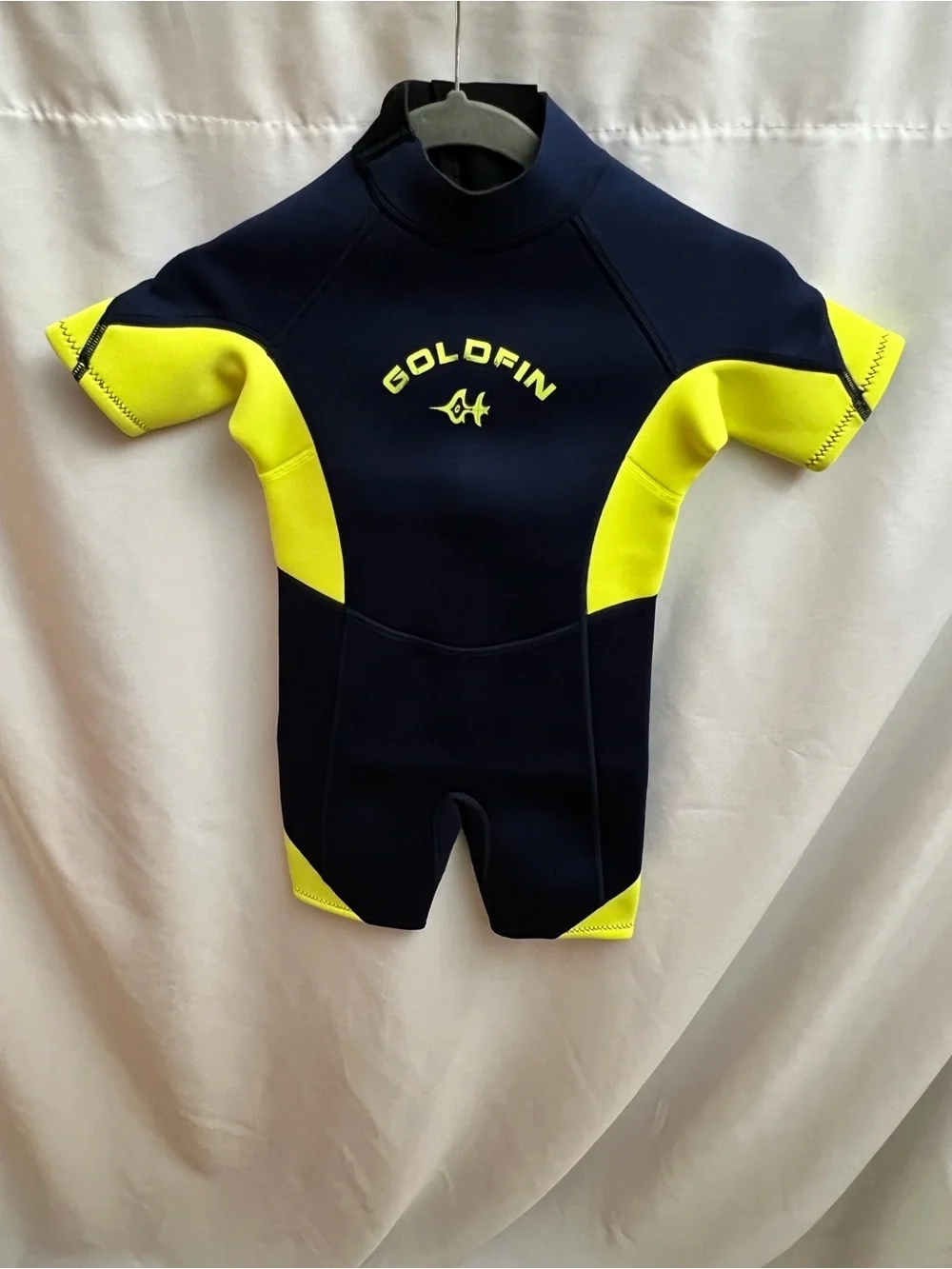 Goldfin Youth Size 10 Shorty Wetsuit 90% Neoprene Surf Swim Dive Snorkel Navy